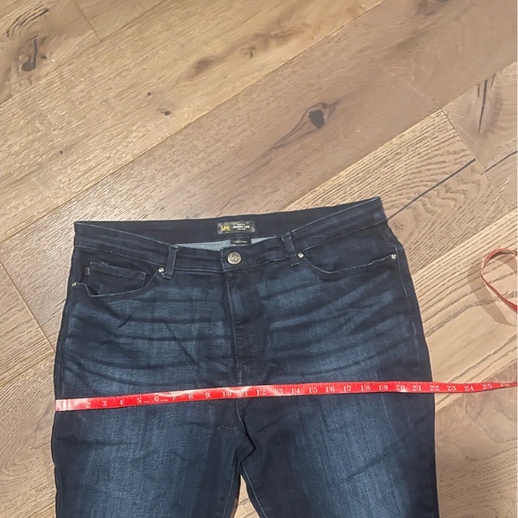 Lee 18L women’s jeans slim fit sculpting midrise skinny leg measurements in pics - Picture 9 of 11